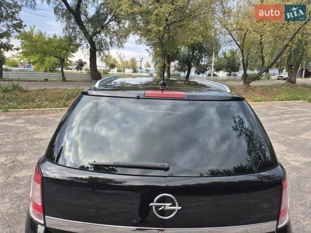 Опель Астра 2008 в Черкассах на Automoto.ua Черный Опель Астра, объемом двигателя 1.6 л и пробегом 175 тыс. км за 5500 $, фото 4 на Automoto.ua