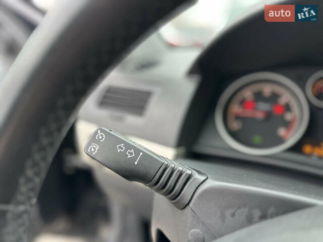 Черный Опель Астра, объемом двигателя 1.7 л и пробегом 181 тыс. км за 6499 $, фото 18 на Automoto.ua