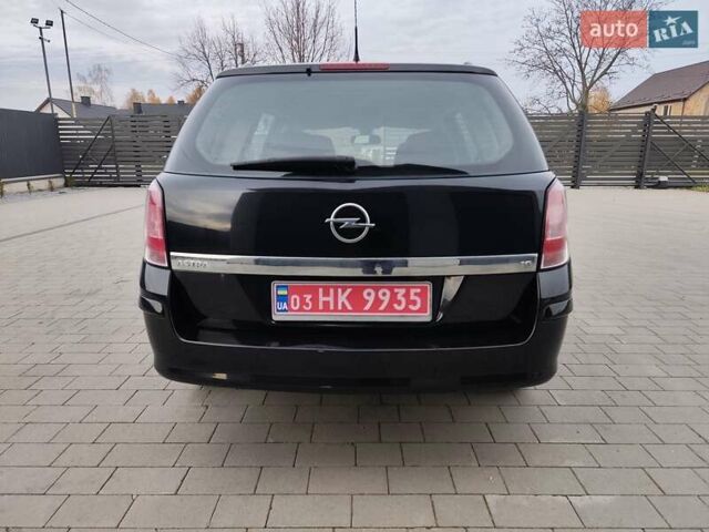 Чорний Опель Астра, об'ємом двигуна 1.6 л та пробігом 217 тис. км за 5600 $, фото 7 на Automoto.ua