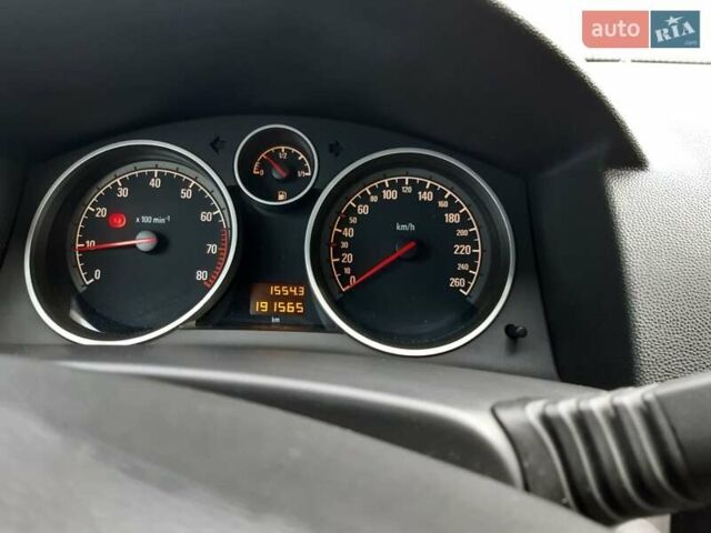 Черный Опель Астра, объемом двигателя 1.6 л и пробегом 191 тыс. км за 5550 $, фото 9 на Automoto.ua