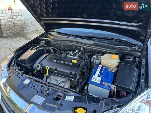 Черный Опель Астра, объемом двигателя 1.6 л и пробегом 220 тыс. км за 5850 $, фото 36 на Automoto.ua