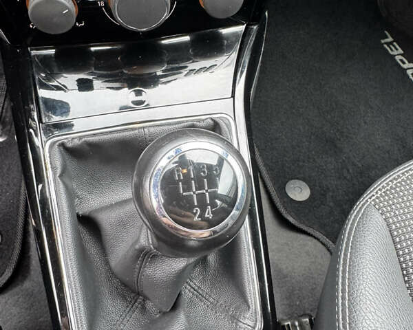 Чорний Опель Астра, об'ємом двигуна 1.6 л та пробігом 239 тис. км за 5999 $, фото 27 на Automoto.ua