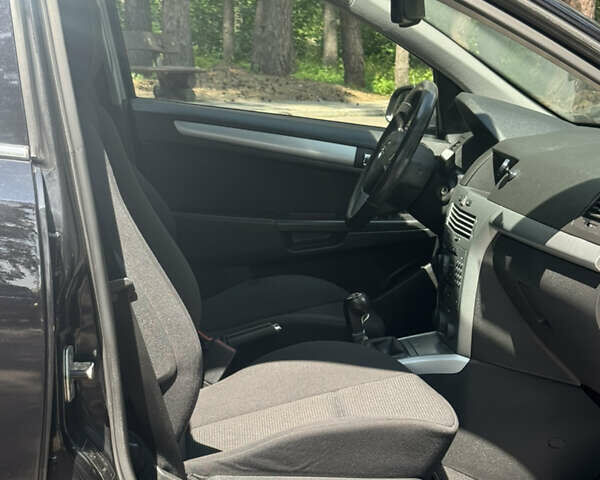 Чорний Опель Астра, об'ємом двигуна 1.9 л та пробігом 258 тис. км за 5999 $, фото 28 на Automoto.ua