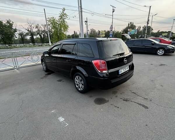 Чорний Опель Астра, об'ємом двигуна 1.6 л та пробігом 209 тис. км за 6300 $, фото 4 на Automoto.ua