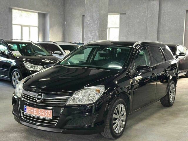 Черный Опель Астра, объемом двигателя 1.6 л и пробегом 186 тыс. км за 6799 $, фото 1 на Automoto.ua