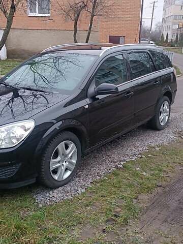 Черный Опель Астра, объемом двигателя 1.6 л и пробегом 216 тыс. км за 5500 $, фото 11 на Automoto.ua