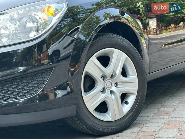 Черный Опель Астра, объемом двигателя 1.6 л и пробегом 157 тыс. км за 5499 $, фото 11 на Automoto.ua