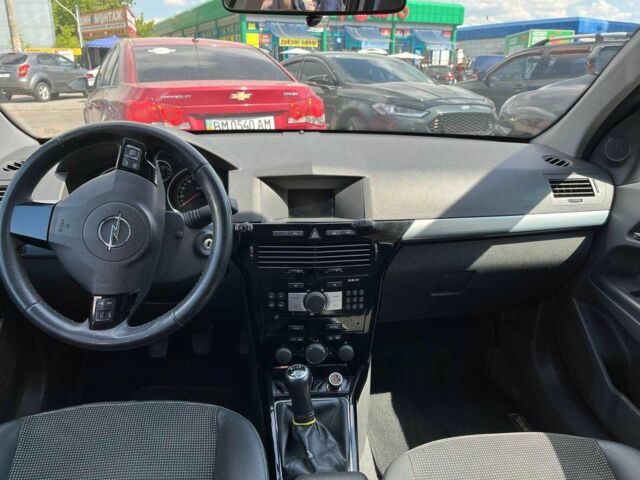 Опель Астра 2009 в Овруче на Automoto.ua Черный Опель Астра, объемом двигателя 1.7 л и пробегом 256 тыс. км за 5800 $, фото 1 на Automoto.ua