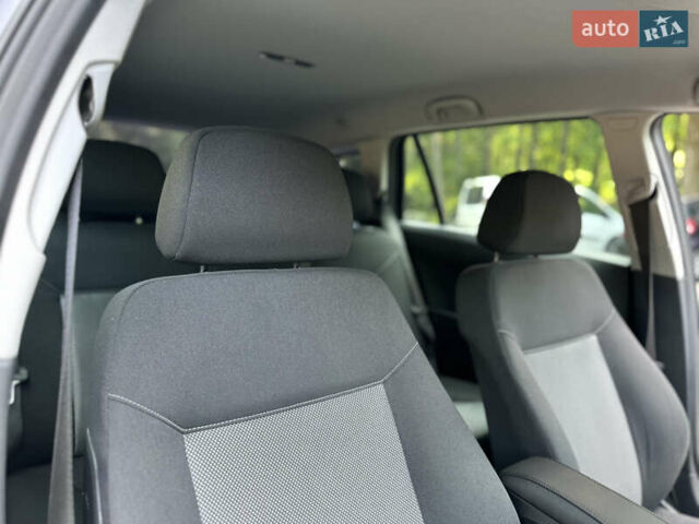Черный Опель Астра, объемом двигателя 1.6 л и пробегом 157 тыс. км за 5499 $, фото 102 на Automoto.ua