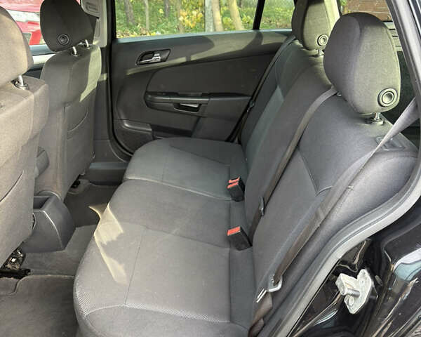 Опель Астра 2009 у Белой Церкве на Automoto.ua Чорний Опель Астра, об'ємом двигуна 1.6 л та пробігом 240 тис. км за 5900 $, фото 36 на Automoto.ua