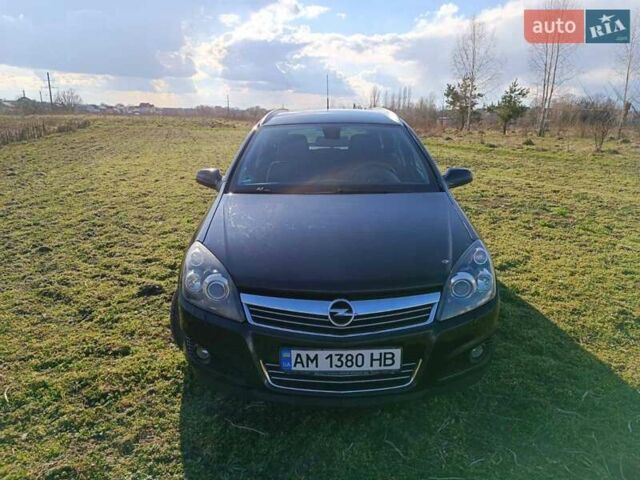 Черный Опель Астра, объемом двигателя 1.8 л и пробегом 225 тыс. км за 5700 $, фото 8 на Automoto.ua