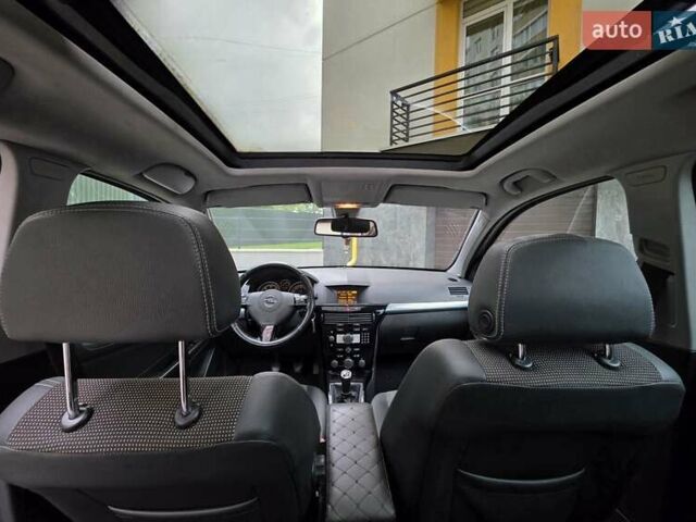 Черный Опель Астра, объемом двигателя 1.7 л и пробегом 224 тыс. км за 5650 $, фото 26 на Automoto.ua