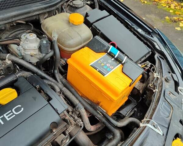 Черный Опель Астра, объемом двигателя 1.8 л и пробегом 225 тыс. км за 6800 $, фото 33 на Automoto.ua