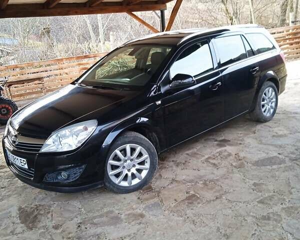 Черный Опель Астра, объемом двигателя 1.6 л и пробегом 168 тыс. км за 5400 $, фото 2 на Automoto.ua