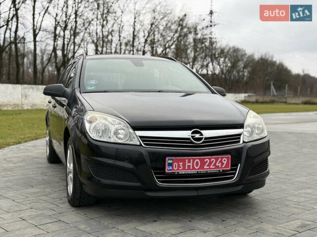 Черный Опель Астра, объемом двигателя 1.6 л и пробегом 215 тыс. км за 5350 $, фото 5 на Automoto.ua