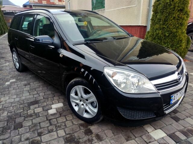 Черный Опель Астра, объемом двигателя 1.6 л и пробегом 220 тыс. км за 5800 $, фото 4 на Automoto.ua