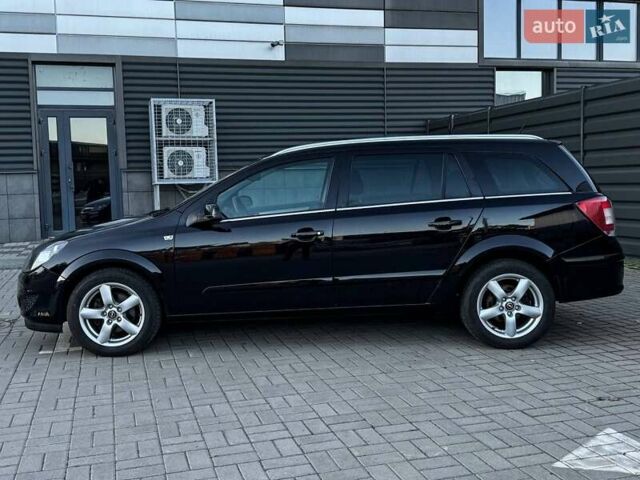 Черный Опель Астра, объемом двигателя 1.6 л и пробегом 160 тыс. км за 6200 $, фото 6 на Automoto.ua