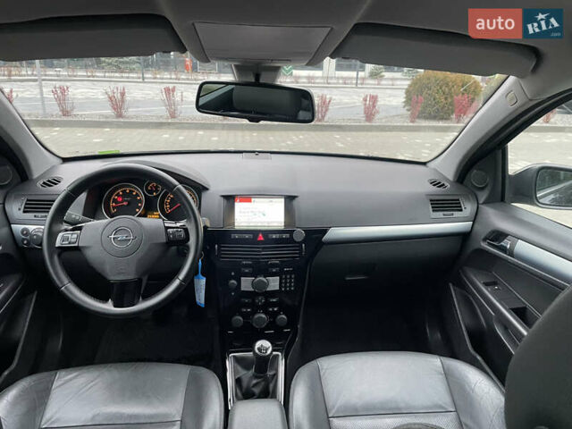 Чорний Опель Астра, об'ємом двигуна 1.6 л та пробігом 243 тис. км за 5950 $, фото 22 на Automoto.ua