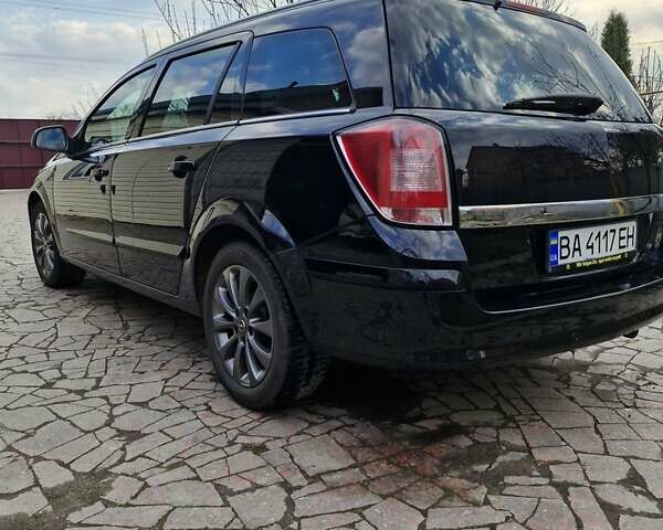 Опель Астра 2009 в Александрие на Automoto.ua Черный Опель Астра, объемом двигателя 1.6 л и пробегом 233 тыс. км за 5500 $, фото 3 на Automoto.ua