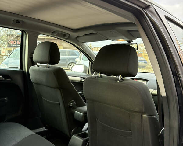 Опель Астра 2009 в Белой Церкве на Automoto.ua Черный Опель Астра, объемом двигателя 1.6 л и пробегом 240 тыс. км за 6000 $, фото 45 на Automoto.ua