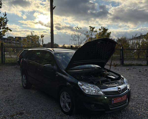Опель Астра 2009 у Белой Церкве на Automoto.ua Чорний Опель Астра, об'ємом двигуна 1.6 л та пробігом 240 тис. км за 5900 $, фото 57 на Automoto.ua