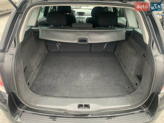 Черный Опель Астра, объемом двигателя 1.6 л и пробегом 232 тыс. км за 5500 $, фото 14 на Automoto.ua