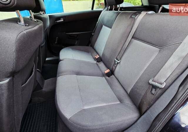 Черный Опель Астра, объемом двигателя 1.6 л и пробегом 238 тыс. км за 6299 $, фото 54 на Automoto.ua