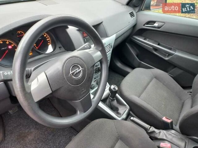 Чорний Опель Астра, об'ємом двигуна 1.8 л та пробігом 200 тис. км за 5750 $, фото 40 на Automoto.ua