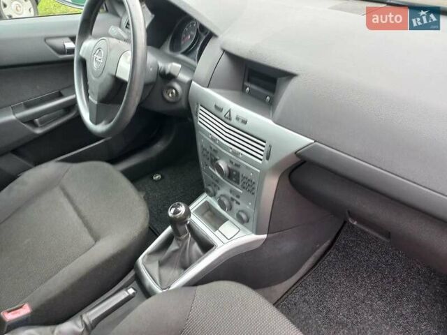 Чорний Опель Астра, об'ємом двигуна 1.8 л та пробігом 200 тис. км за 5750 $, фото 44 на Automoto.ua