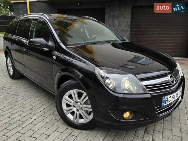 Черный Опель Астра, объемом двигателя 1.7 л и пробегом 224 тыс. км за 5599 $, фото 13 на Automoto.ua