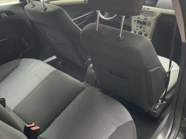 Чорний Опель Астра, об'ємом двигуна 1.6 л та пробігом 191 тис. км за 6100 $, фото 8 на Automoto.ua