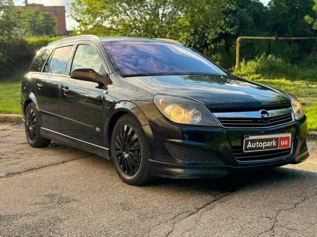 Черный Опель Астра, объемом двигателя 1.6 л и пробегом 219 тыс. км за 4510 $, фото 2 на Automoto.ua