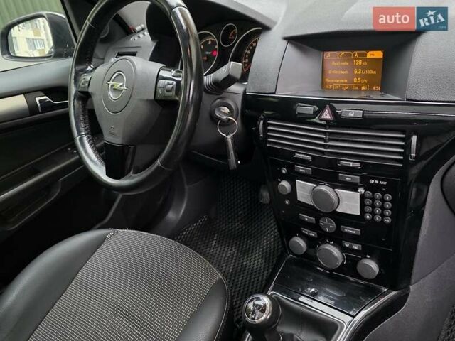 Черный Опель Астра, объемом двигателя 1.7 л и пробегом 224 тыс. км за 5599 $, фото 34 на Automoto.ua