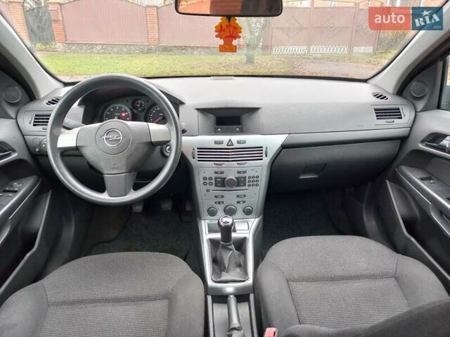 Чорний Опель Астра, об'ємом двигуна 1.8 л та пробігом 200 тис. км за 5750 $, фото 46 на Automoto.ua