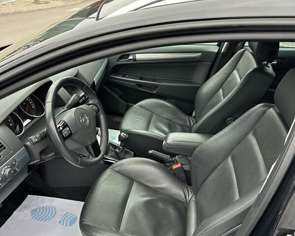 Чорний Опель Астра, об'ємом двигуна 1.6 л та пробігом 207 тис. км за 6200 $, фото 13 на Automoto.ua