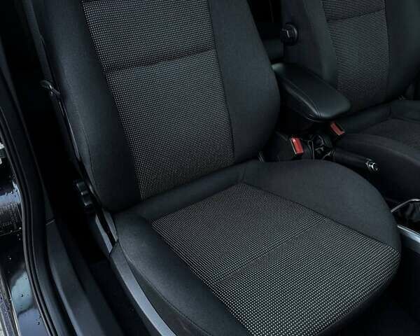 Черный Опель Астра, объемом двигателя 1.6 л и пробегом 160 тыс. км за 6200 $, фото 50 на Automoto.ua