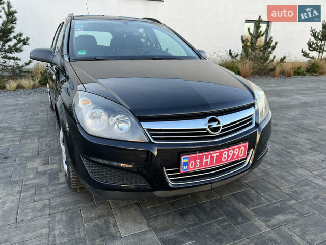 Черный Опель Астра, объемом двигателя 1.4 л и пробегом 242 тыс. км за 4450 $, фото 25 на Automoto.ua