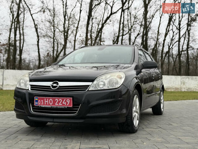 Черный Опель Астра, объемом двигателя 1.6 л и пробегом 215 тыс. км за 5350 $, фото 2 на Automoto.ua