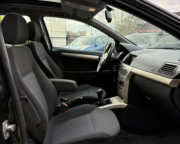 Опель Астра 2009 в Белой Церкве на Automoto.ua Черный Опель Астра, объемом двигателя 1.6 л и пробегом 240 тыс. км за 6000 $, фото 49 на Automoto.ua