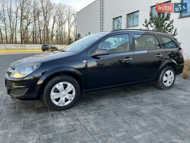 Черный Опель Астра, объемом двигателя 1.4 л и пробегом 242 тыс. км за 4450 $, фото 6 на Automoto.ua