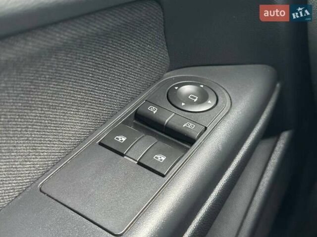 Опель Астра 2009 в Киеве на Automoto.ua Черный Опель Астра, объемом двигателя 1.6 л и пробегом 282 тыс. км за 5990 $, фото 19 на Automoto.ua