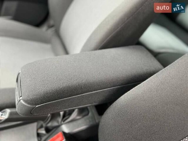 Черный Опель Астра, объемом двигателя 1.6 л и пробегом 199 тыс. км за 6499 $, фото 48 на Automoto.ua