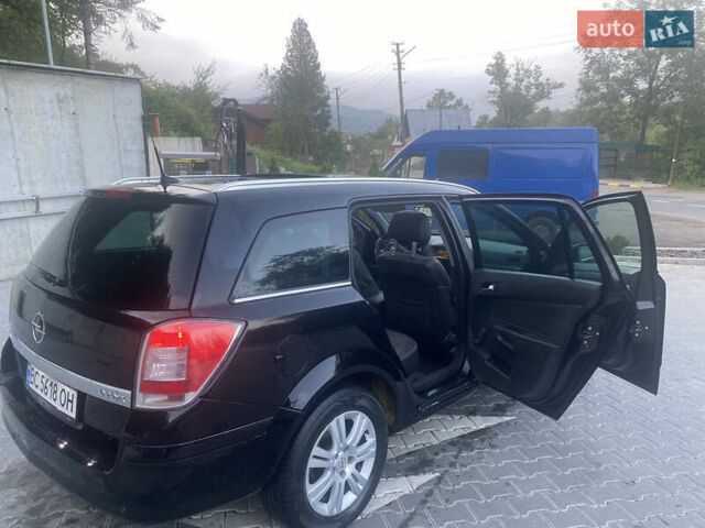 Черный Опель Астра, объемом двигателя 1.7 л и пробегом 224 тыс. км за 4700 $, фото 13 на Automoto.ua