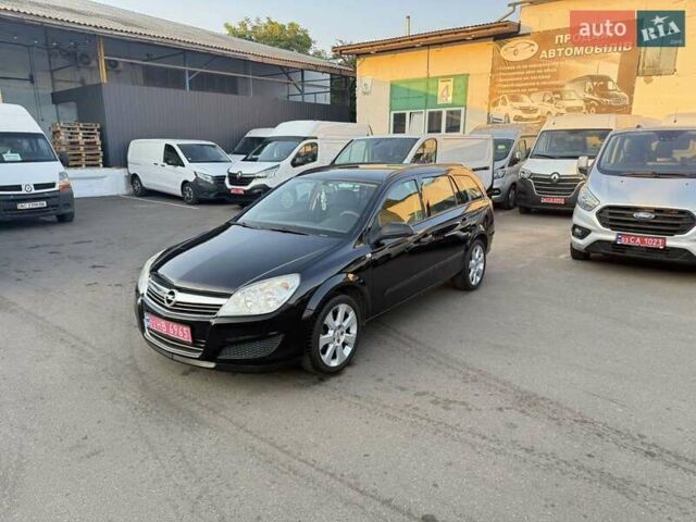 Черный Опель Астра, объемом двигателя 1.4 л и пробегом 170 тыс. км за 4900 $, фото 3 на Automoto.ua