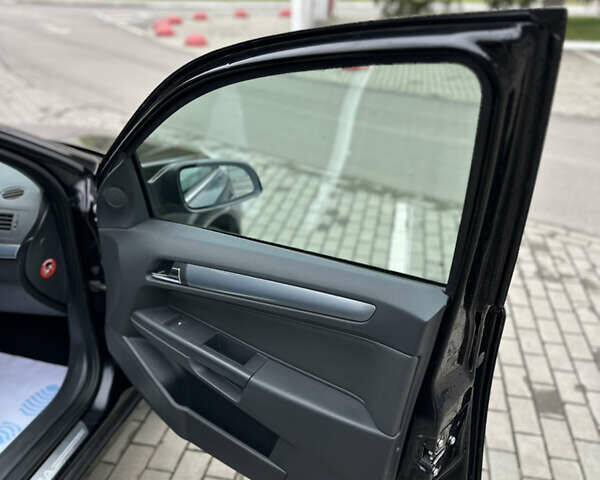 Чорний Опель Астра, об'ємом двигуна 1.6 л та пробігом 207 тис. км за 6200 $, фото 23 на Automoto.ua