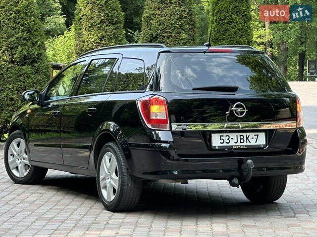 Черный Опель Астра, объемом двигателя 1.6 л и пробегом 157 тыс. км за 5499 $, фото 3 на Automoto.ua