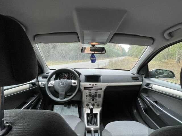 Чорний Опель Астра, об'ємом двигуна 1.6 л та пробігом 191 тис. км за 6100 $, фото 19 на Automoto.ua