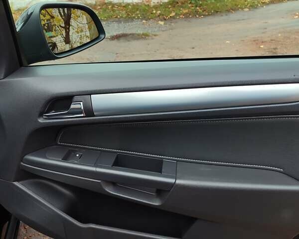 Черный Опель Астра, объемом двигателя 1.8 л и пробегом 225 тыс. км за 6800 $, фото 26 на Automoto.ua