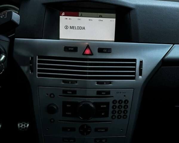 Черный Опель Астра, объемом двигателя 1.6 л и пробегом 160 тыс. км за 6200 $, фото 37 на Automoto.ua