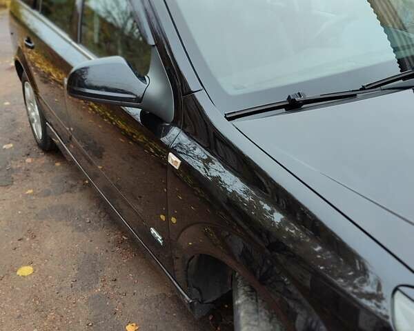 Черный Опель Астра, объемом двигателя 1.8 л и пробегом 225 тыс. км за 6800 $, фото 3 на Automoto.ua